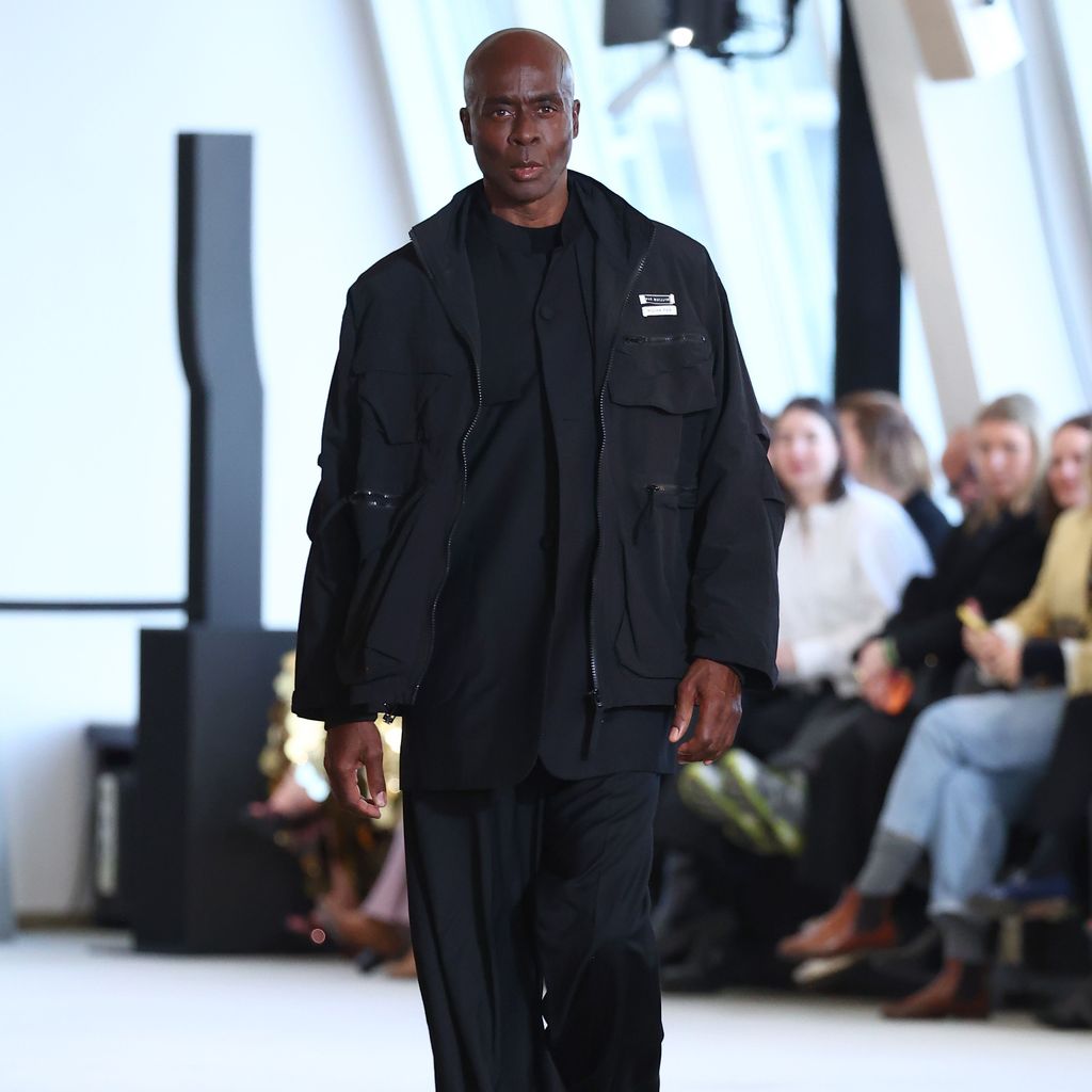 Bruce Darnell bei der Berlin Fashion Week, Februar 2025
