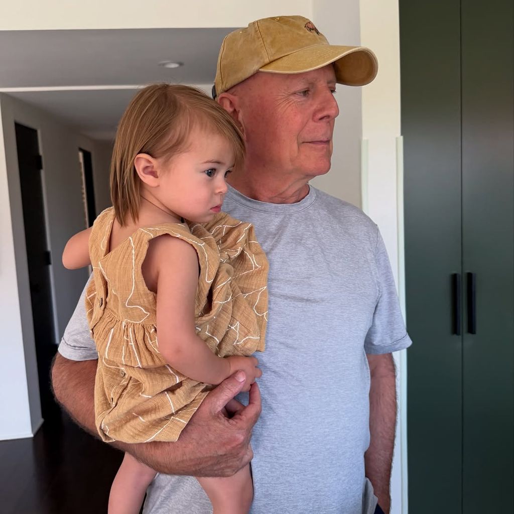 Bruce Willis mit seiner Enkelin Louetta