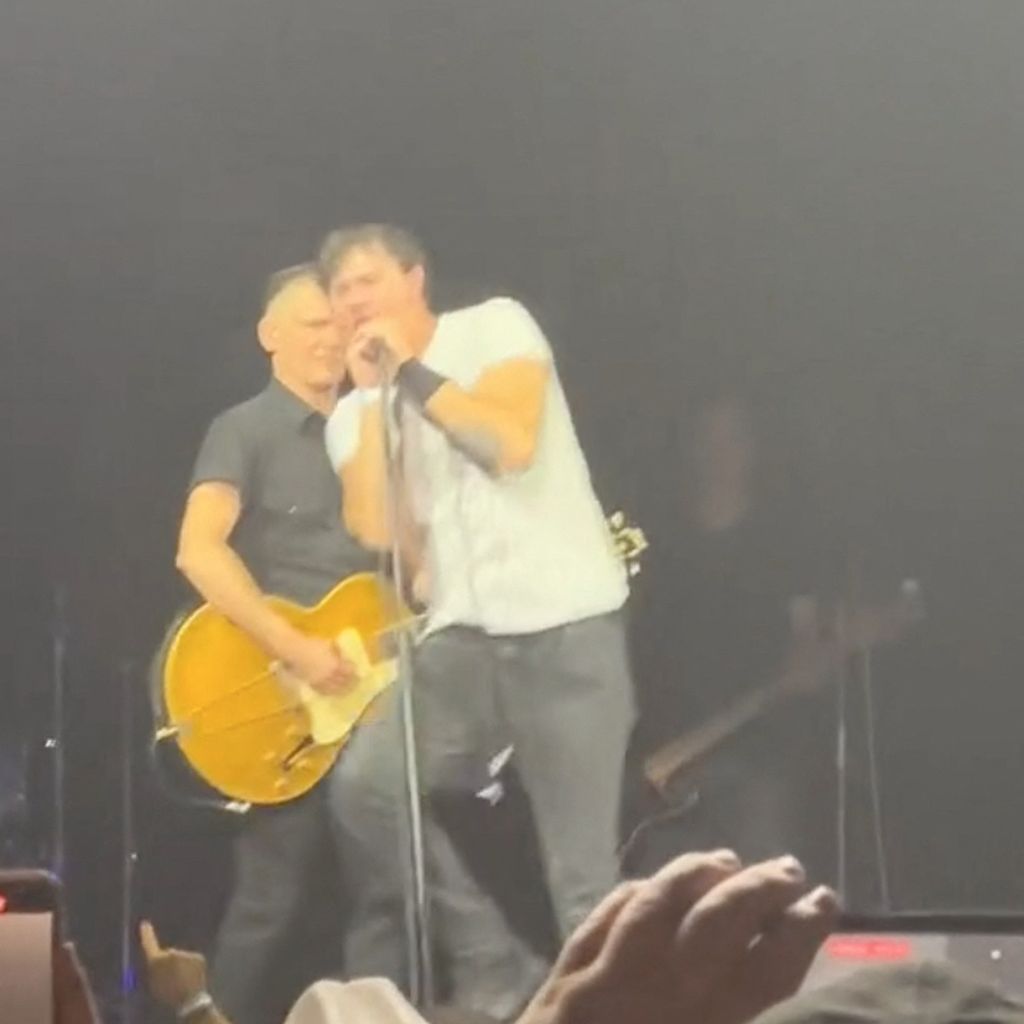 Bryan Adams und ein Fan, Juli 2023