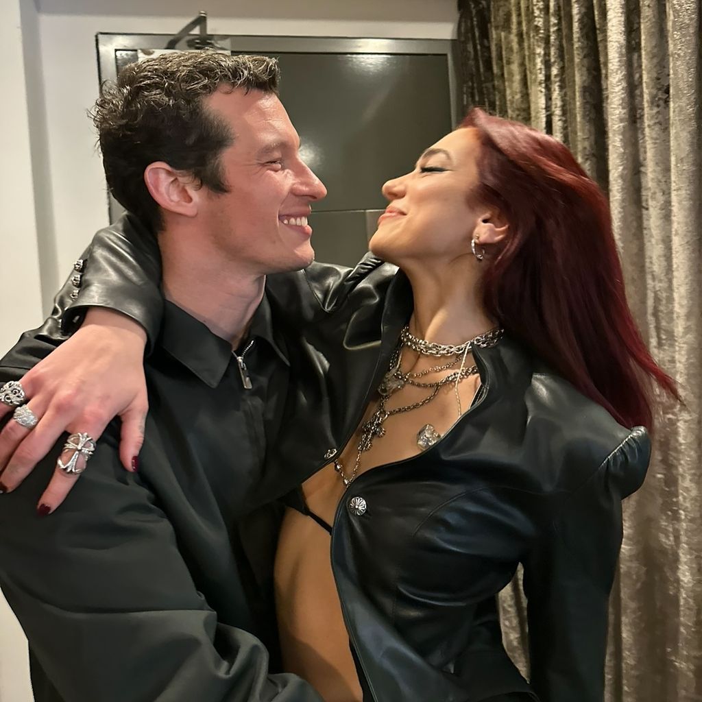 Callum Turner und Dua Lipa