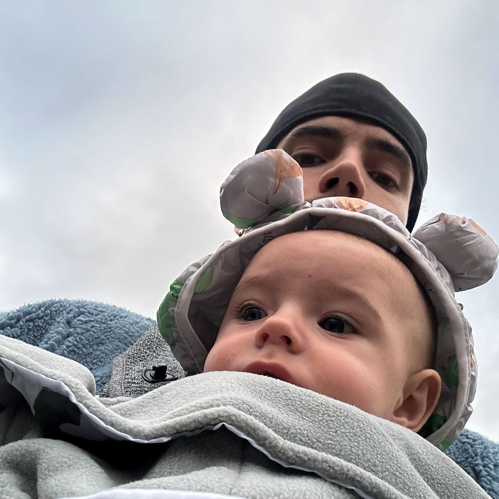 Cam Holmes und sein Sohn Reggie, November 2024