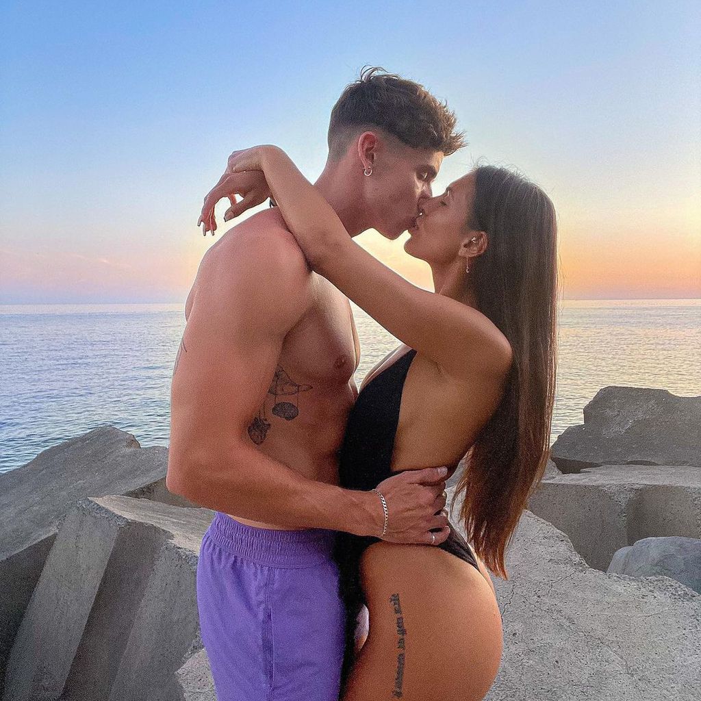 Cam Holmes und Emily Faye Miller