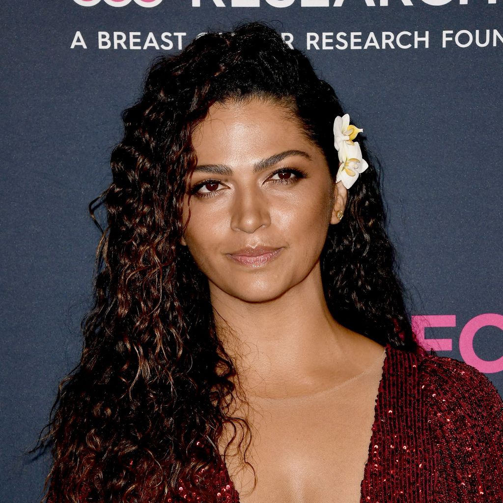 Camila Alves, Model