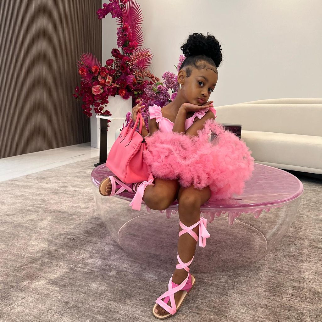 Kulture Kiari Cephus, Tochter von Cardi B