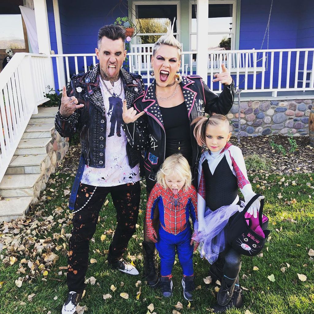 Carey Hart und Pink mit ihren Kids Jameson Moon und Willow Sage