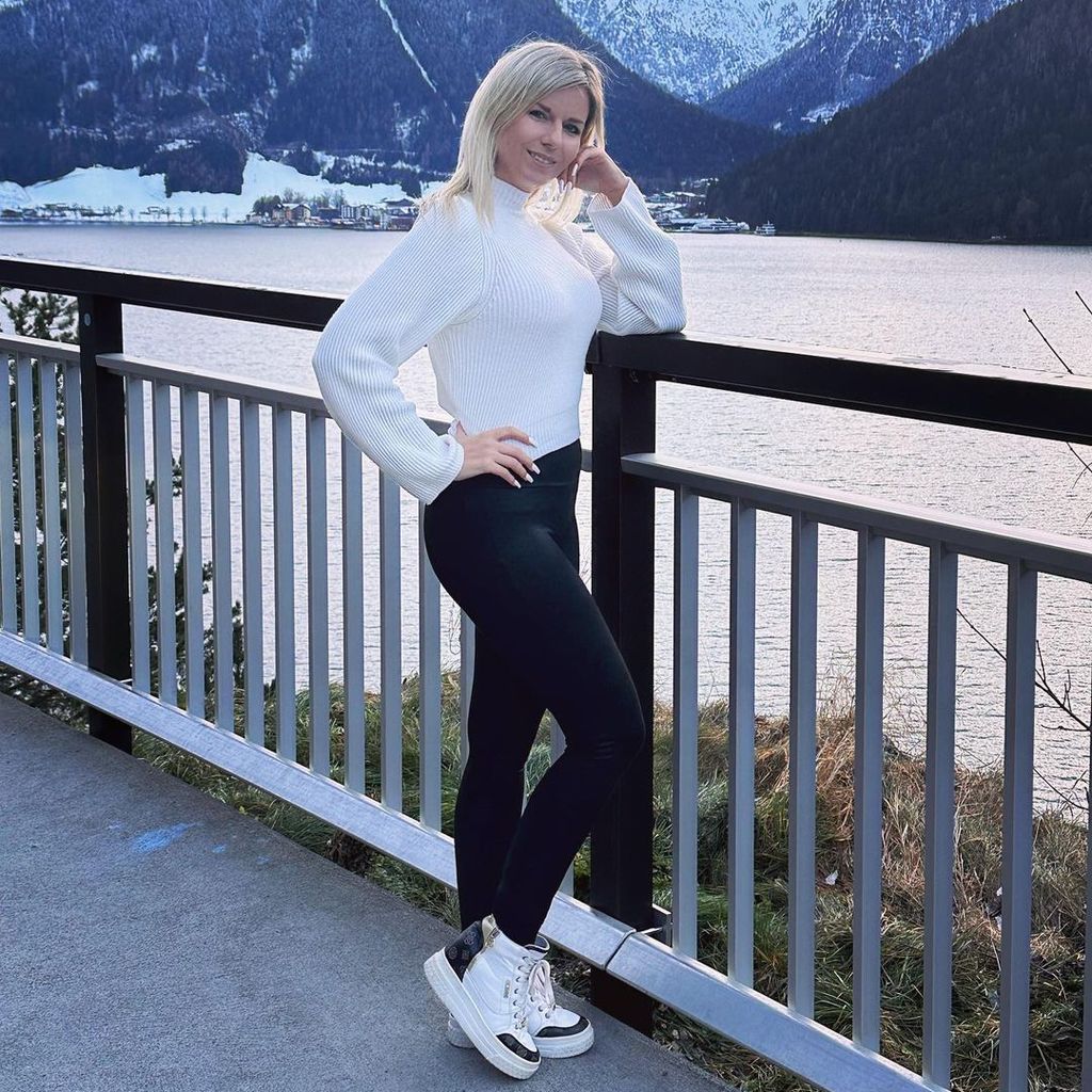 Carina Crone, Sängerin