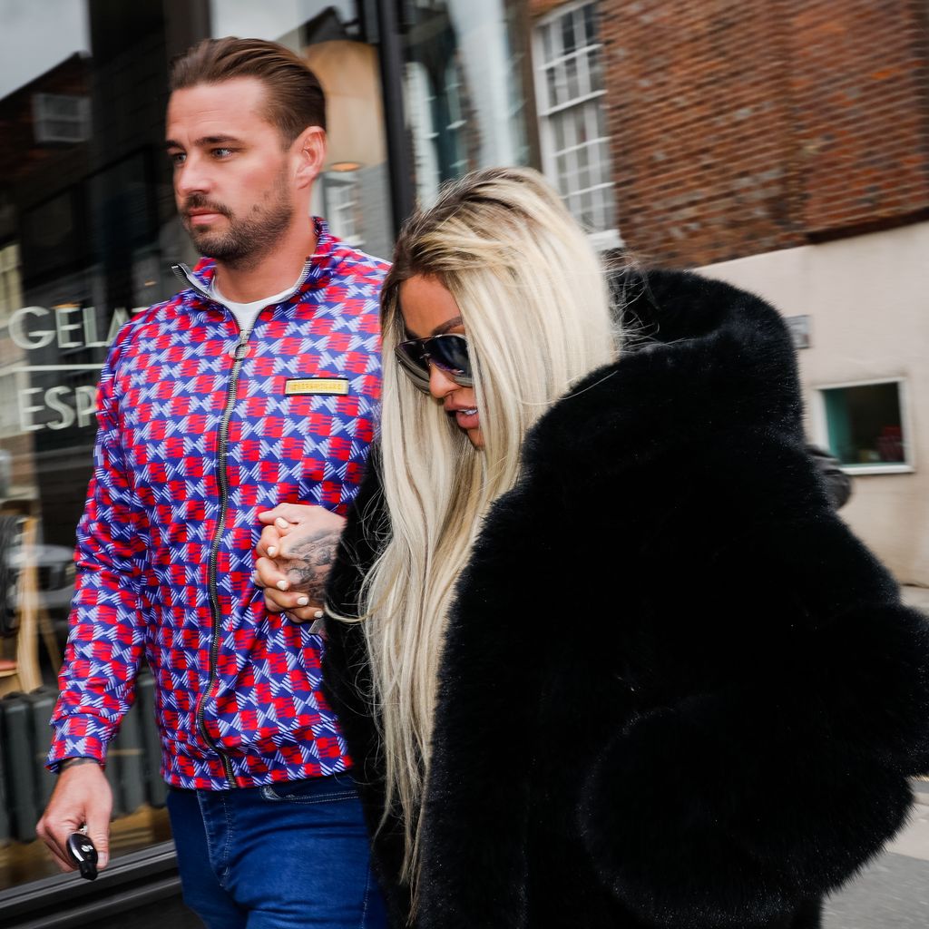 Carl Woods mit Katie Price, Mai 2022