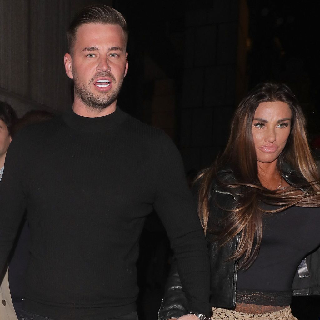 Carl Woods und Katie Price im April 2023