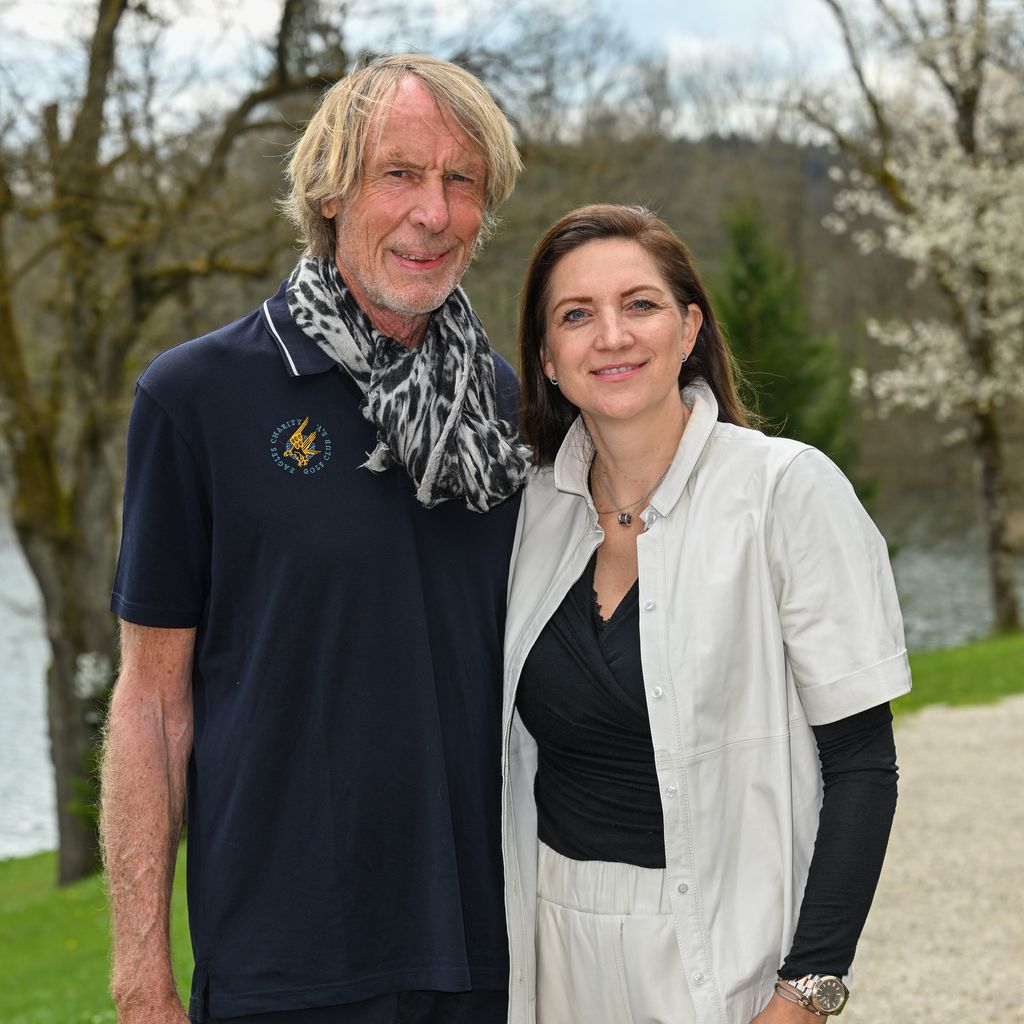 Carlo Thränhardt und seine Partnerin Stefanie Pregitzer im April 2023