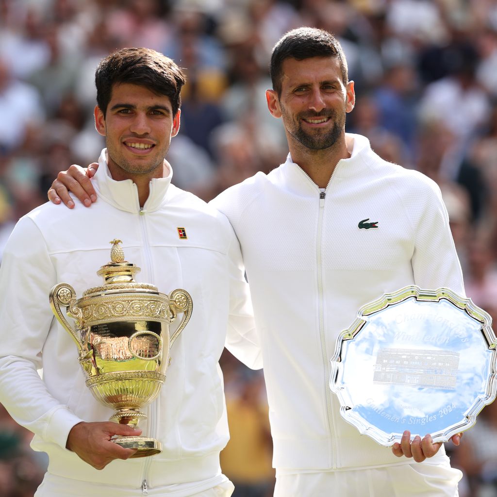 Carlos Alcaraz und Novak Djokovic bei den Wimbledon Championships 2024
