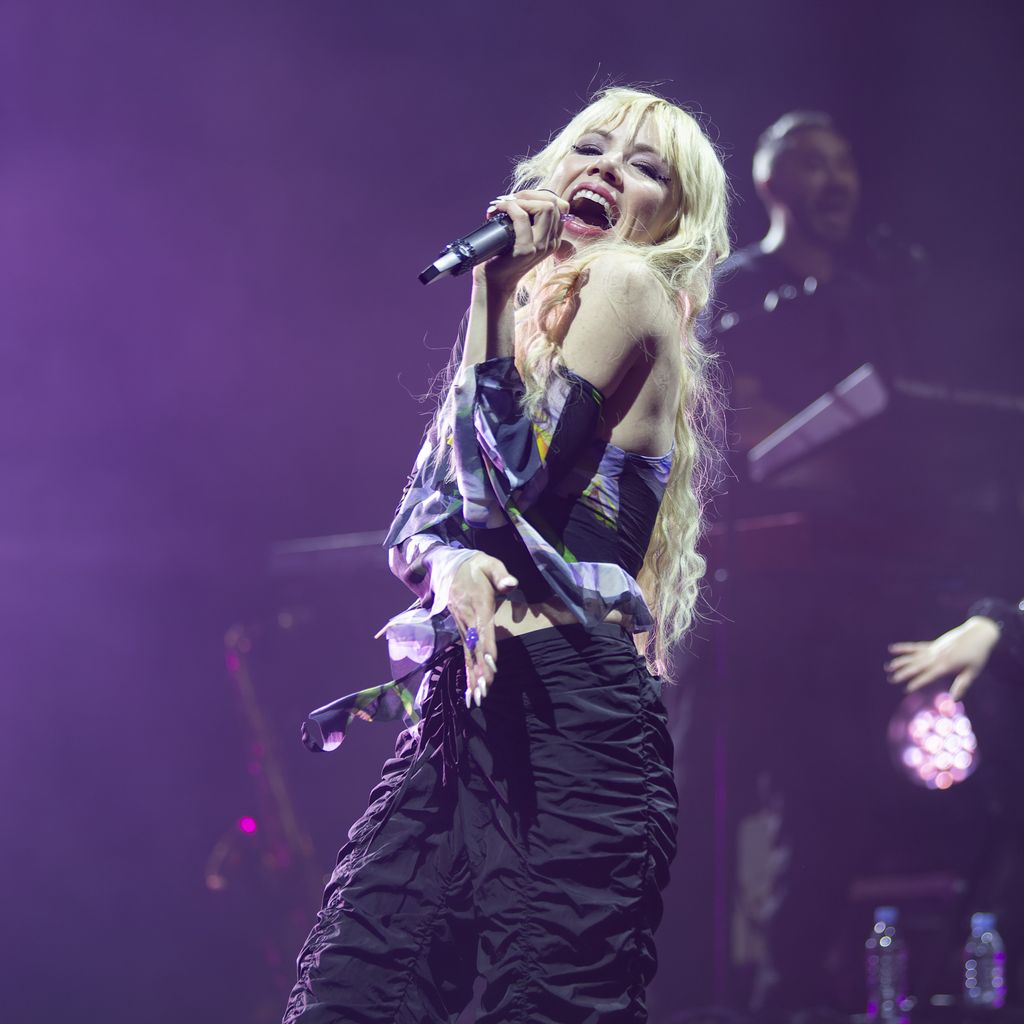 Carly Rae Jepsen auf der Bühne