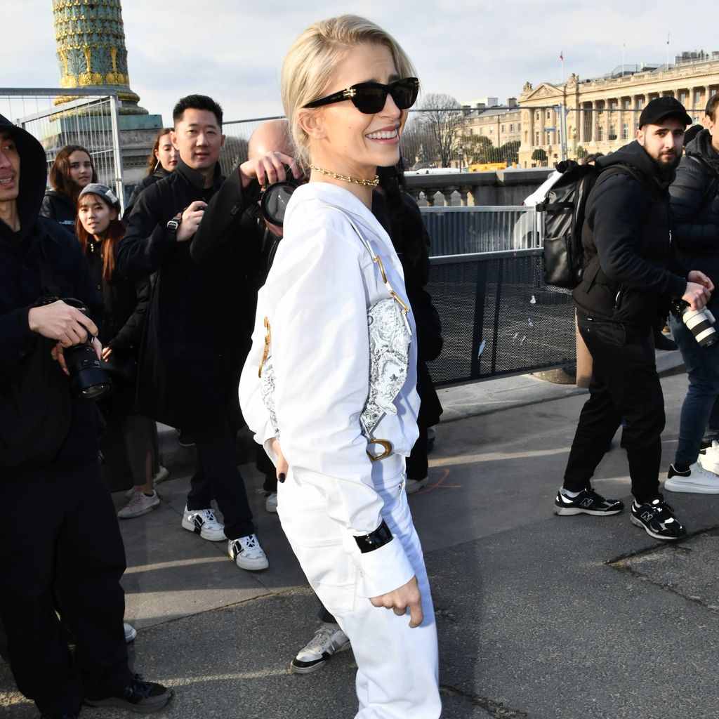 Caro Daur bei der Paris Fashion Week 2024