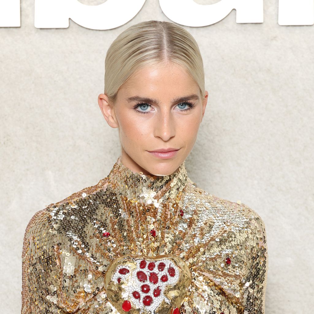 Caro Daur, Model