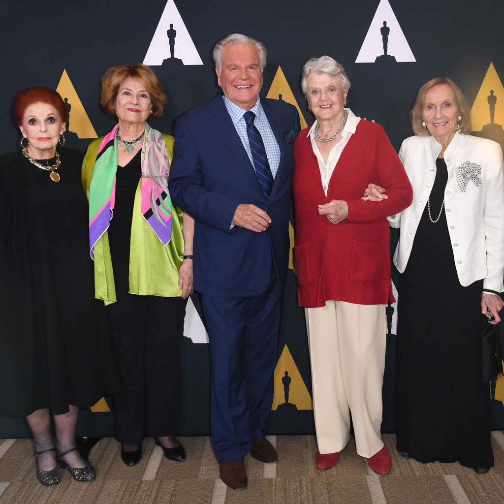 Carole Cook, Diane Baker, Robert J. Wagner, Angela Lansbury (†96) und Eva Marie Saint
