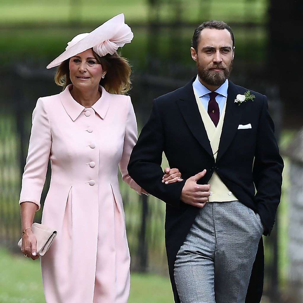 Carole Middleton und ihr Sohn James bei der Hochzeit ihrer Tochter Pippa, Mai 2017