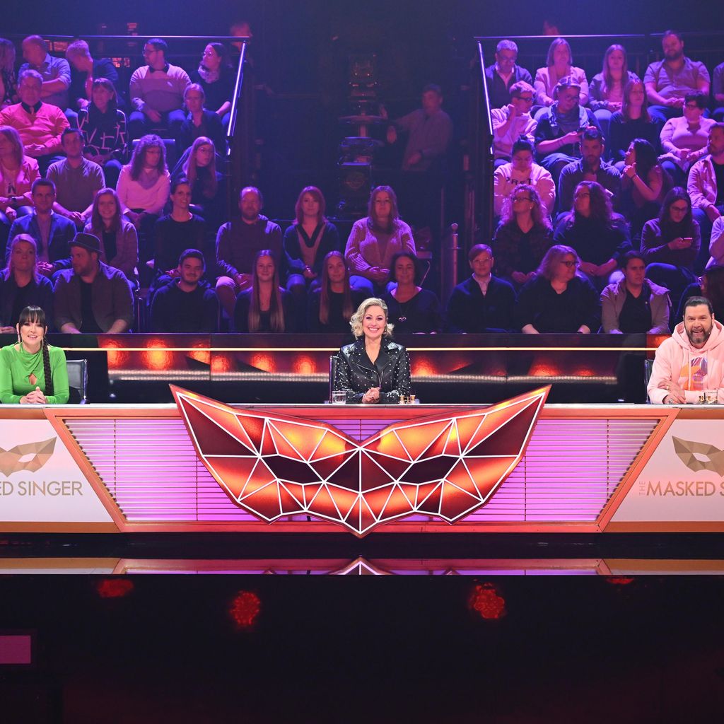 Carolin Kebekus, Ruth Moschner und Rea Garvey bei "The Masked Singer"