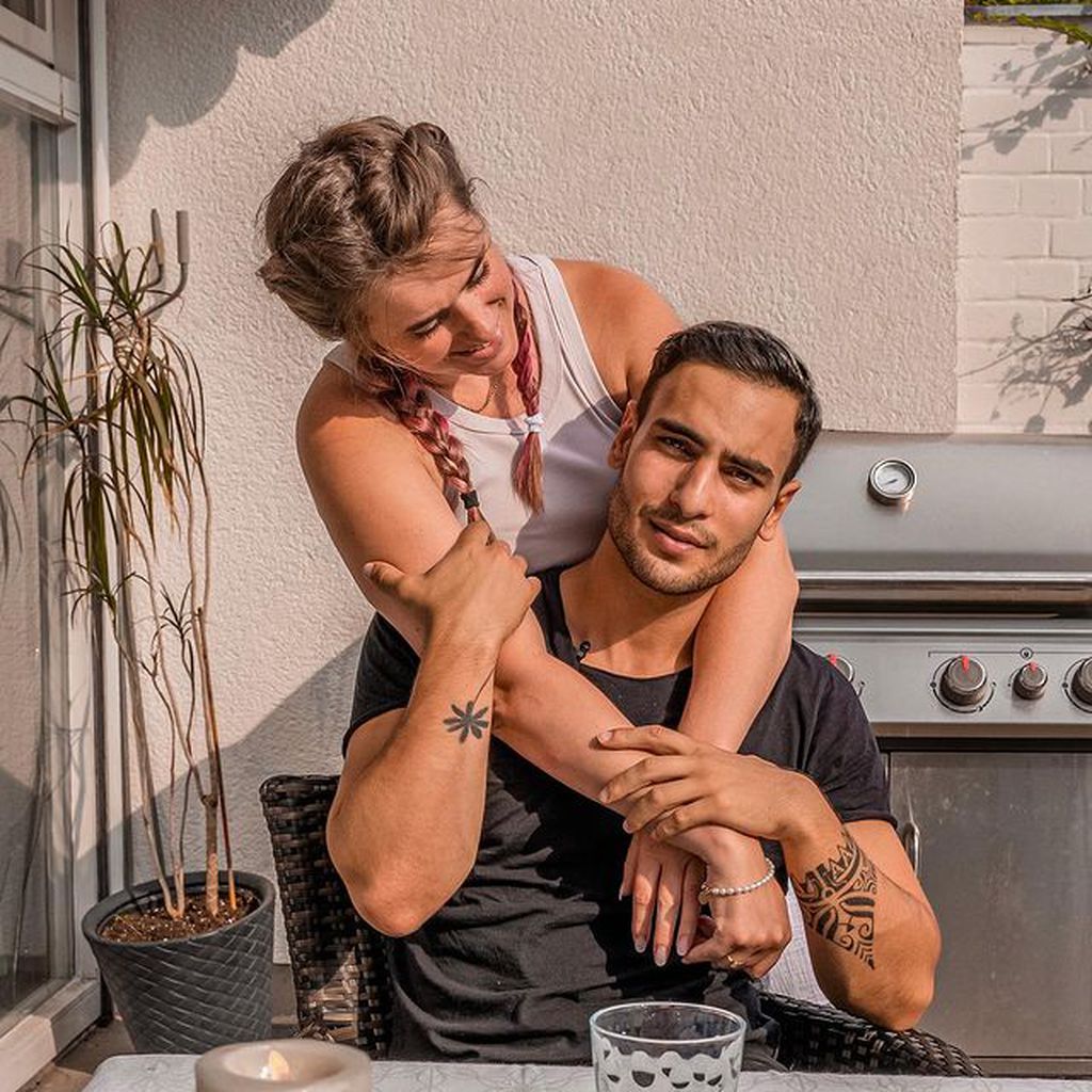 Timur Ülker mit seiner Partnerin Caroline