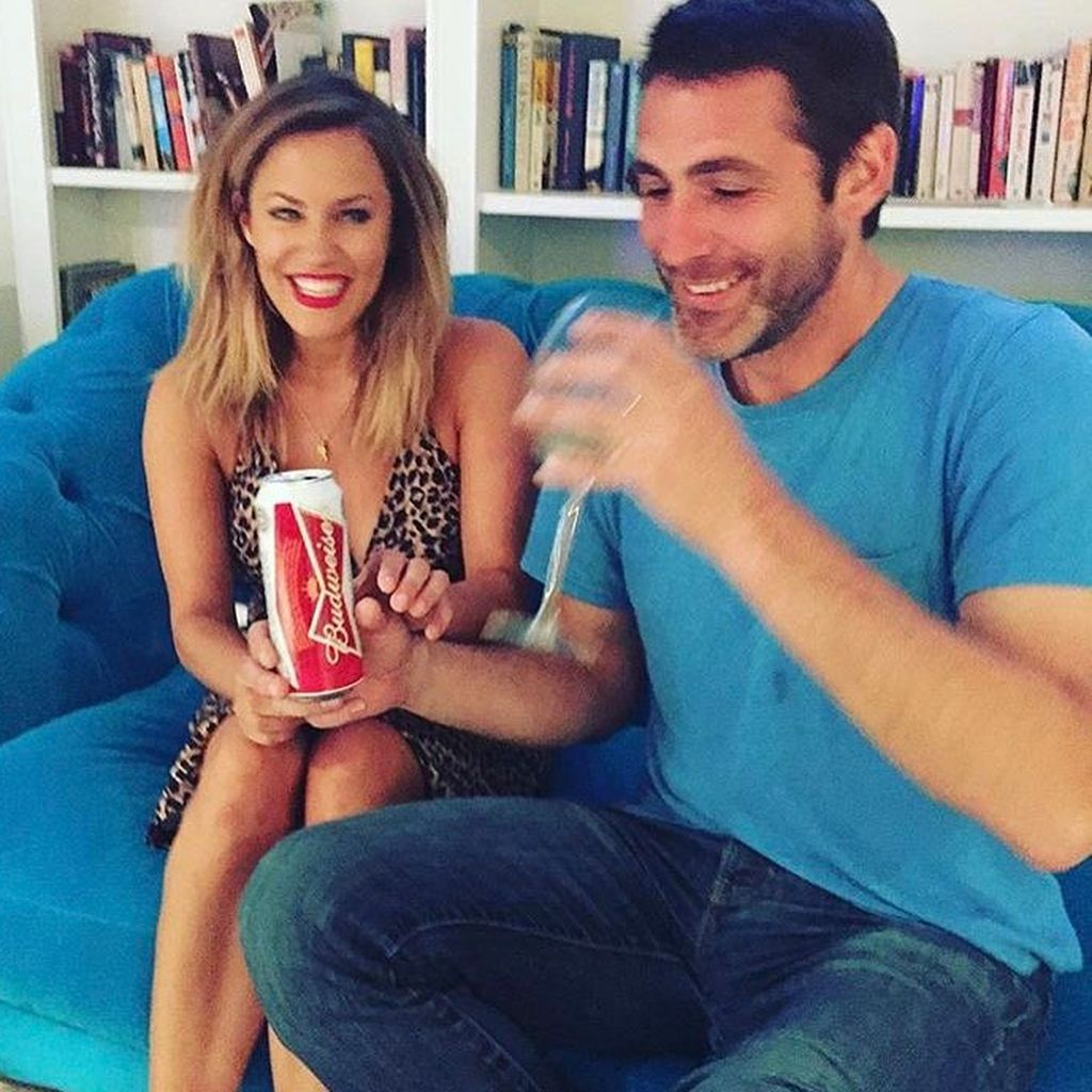 Caroline Flack mit ihrem Bruder Paul, 2017