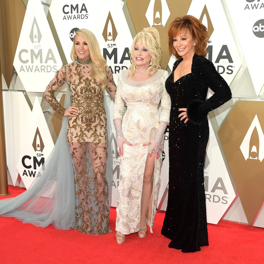 Carrie Underwood, Dolly Parton und Reba McEntire bei den CMAs 2019