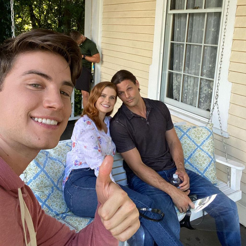 Carson Rowland, Joanna García und Justin Bruening beim Dreh für "Süße Magnolien"