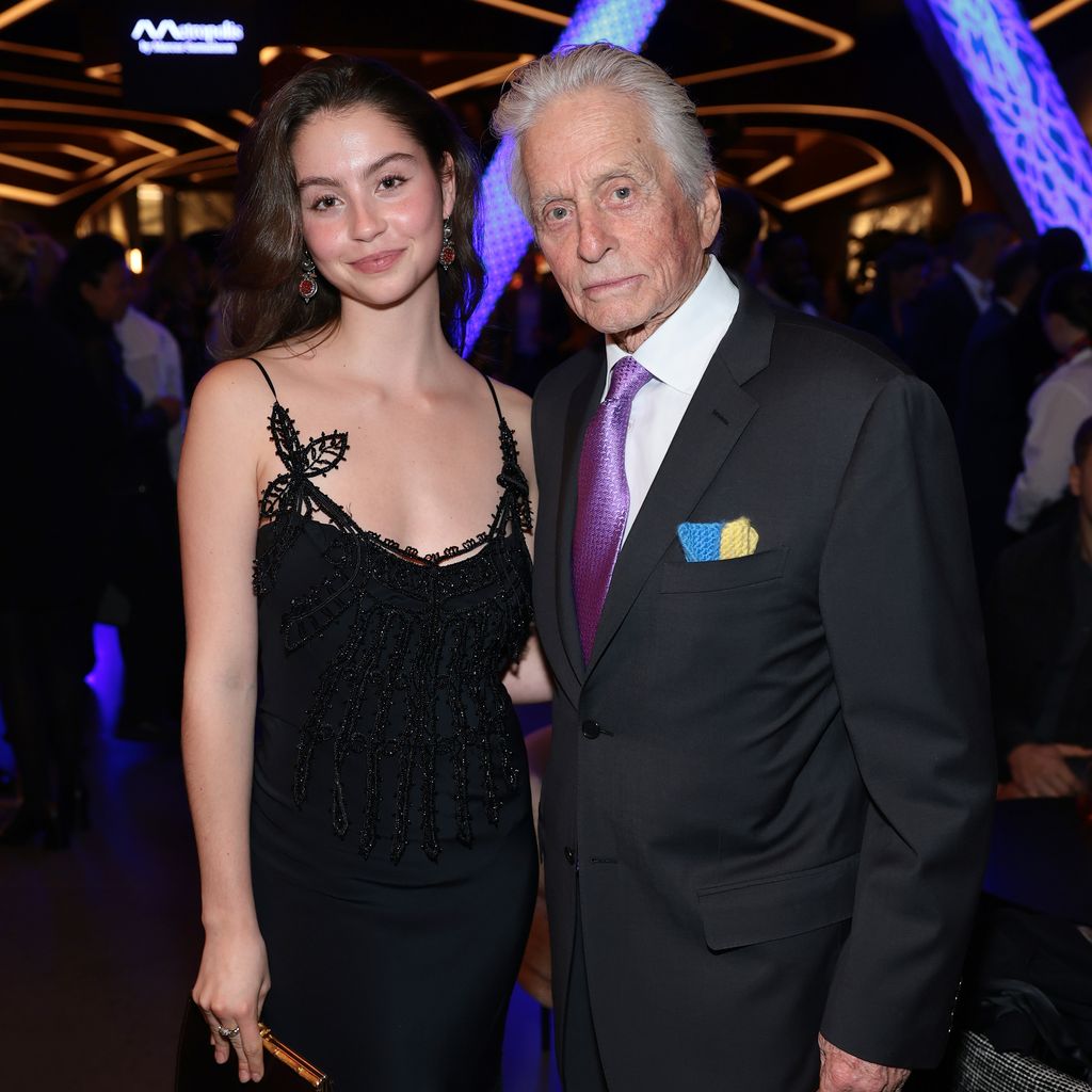 Carys Zeta Douglas und Michael Douglas beim cons of Culture Gala in New York 2025