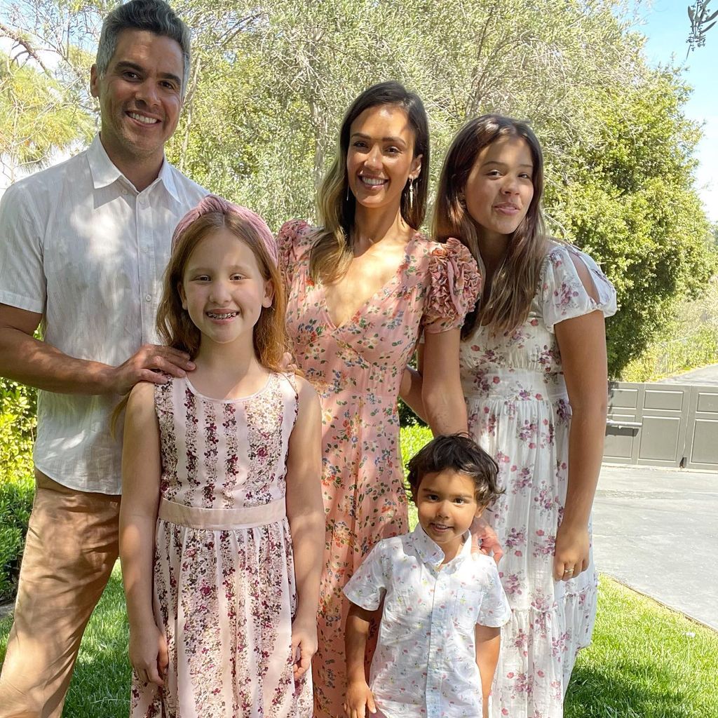 Cash Warren und Jessica Alba mit ihren Kids, April 2021