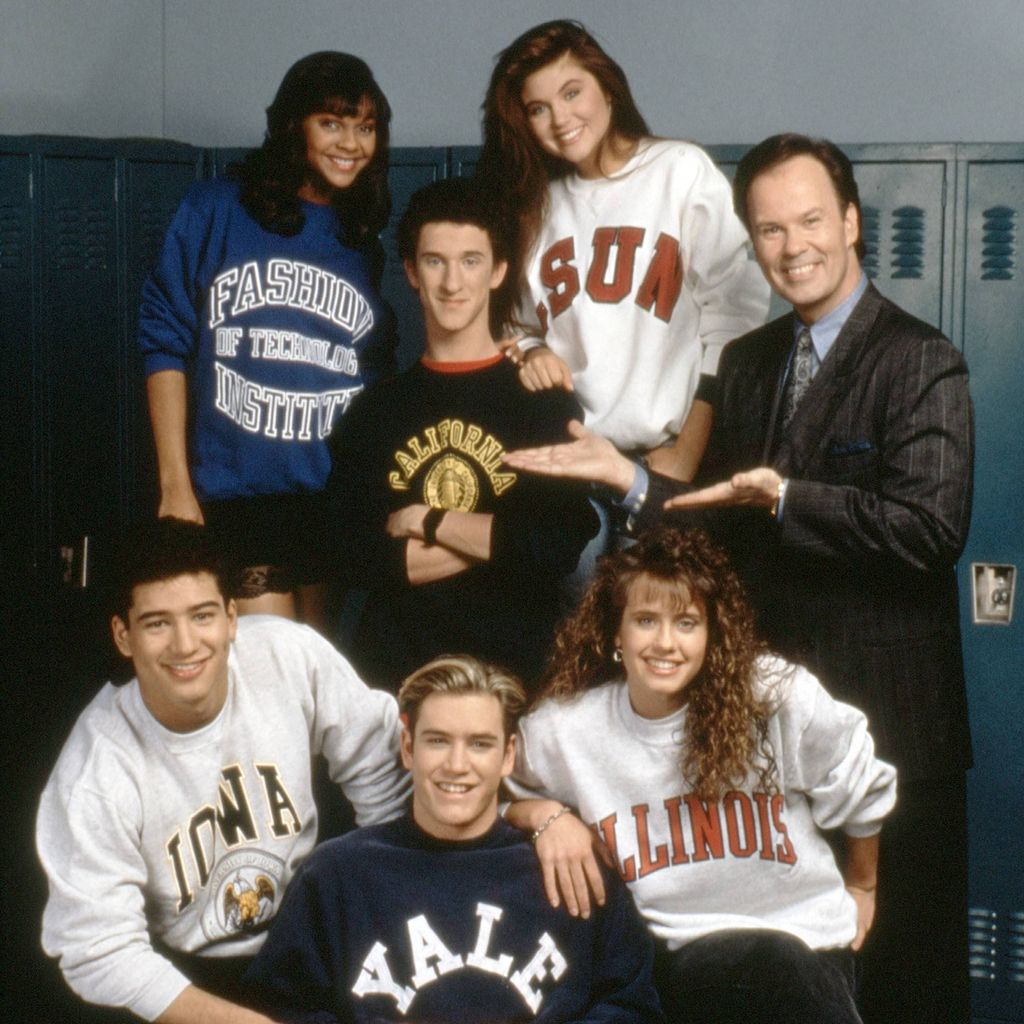 Cast von "Saved by the Bell" mit Dennis Haskins (oben rechts) und Mario Lopez (unten links)
