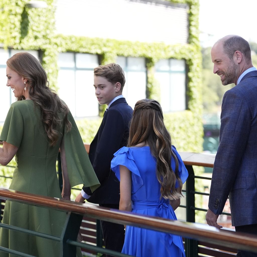 Prinzessin Kate mit Prinz William und den Kindern auf dem Weg zum Wimbledon-Finale