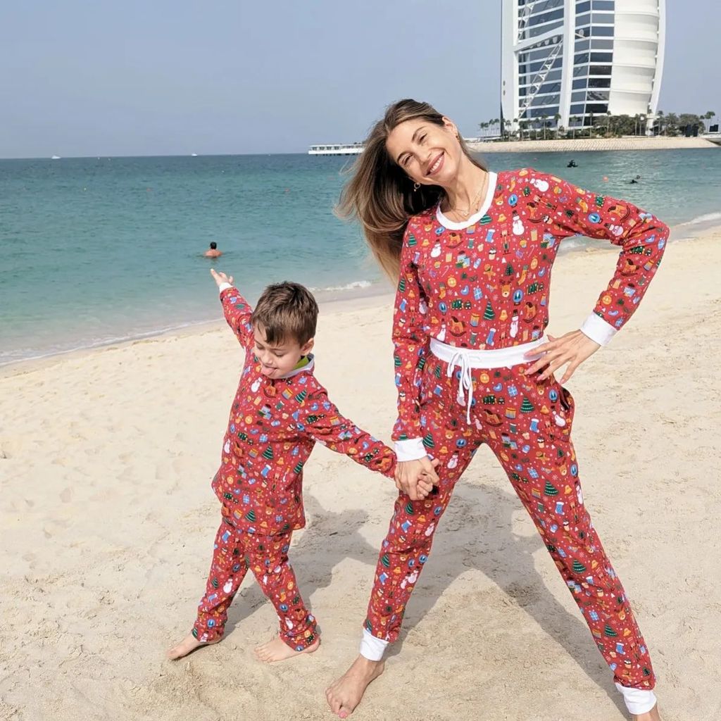 Cathy Hummels und ihr Sohn Ludwig, Dezember 2022 in Dubai
