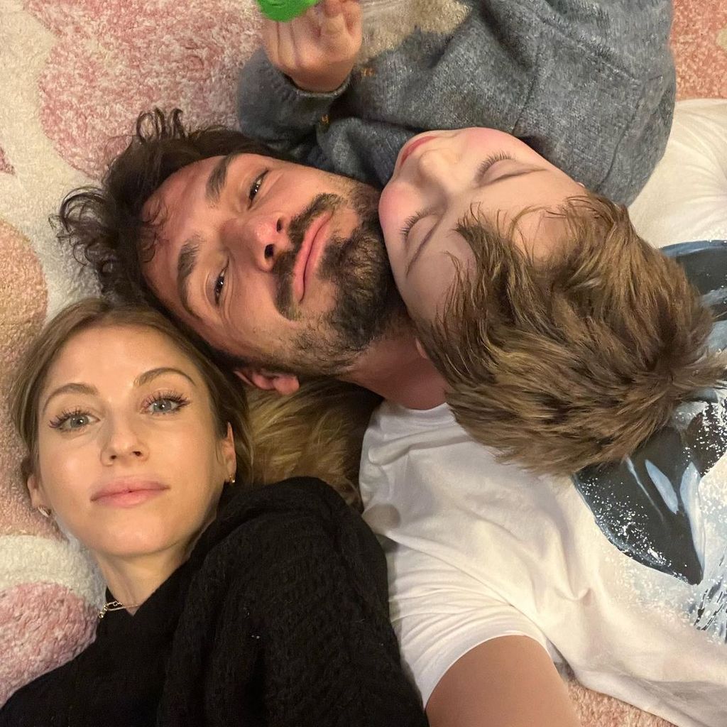 Cathy und Mats Hummels mit ihrem Sohn Ludwig im Dezember 2022