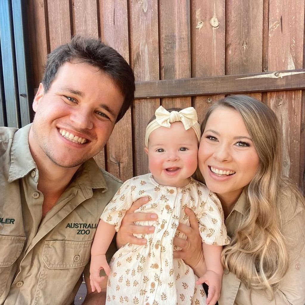 Chandler Powell mit Tochter Grace und Ehefrau Bindi Irwin