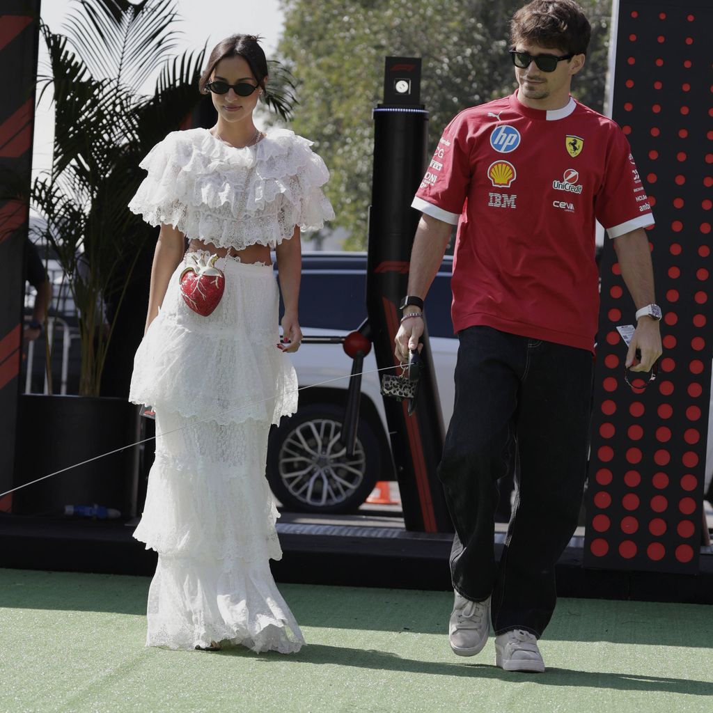 Alexandra Saint Mleux, Charles Leclerc mit ihrem Hund Leo