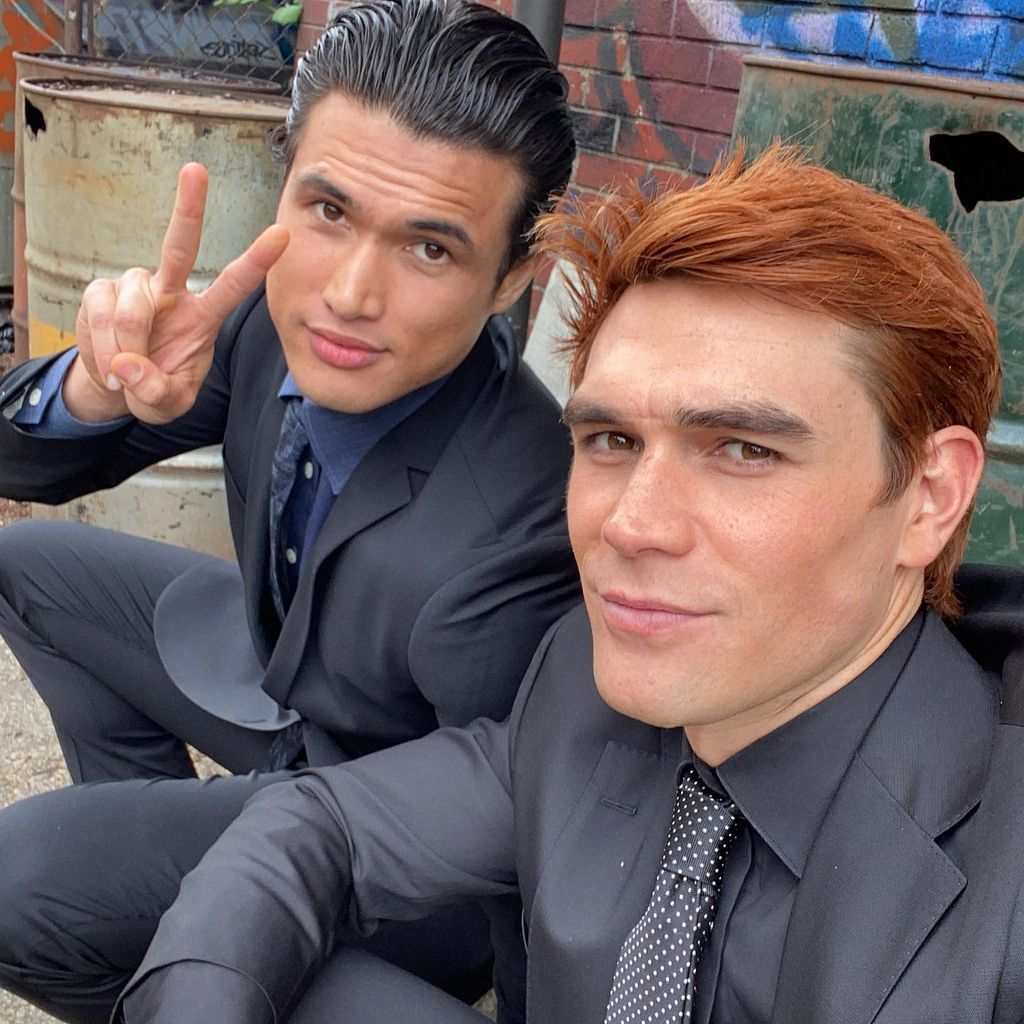 Charles Melton und KJ Apa, Mai 2021