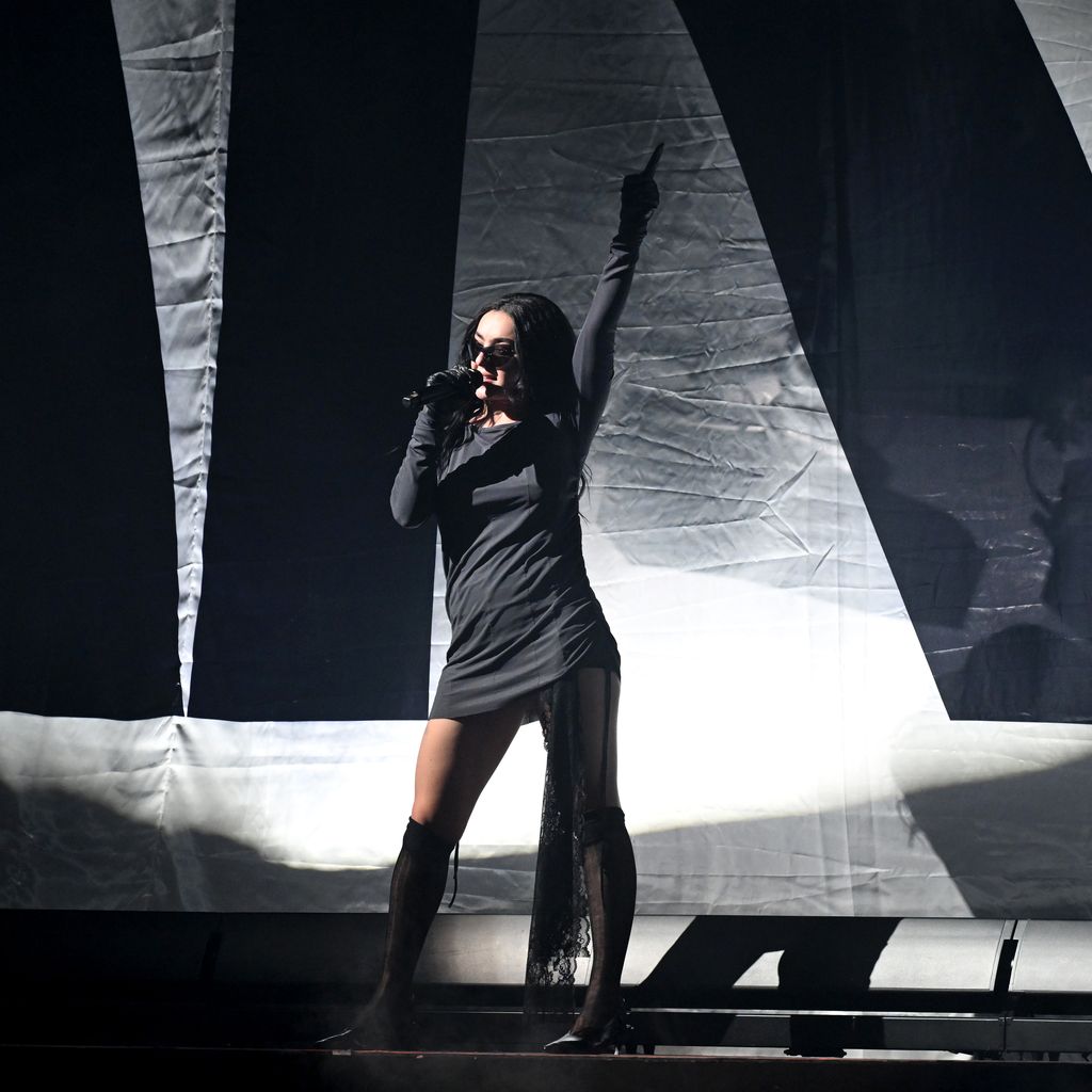 Charli XCX, Sängerin