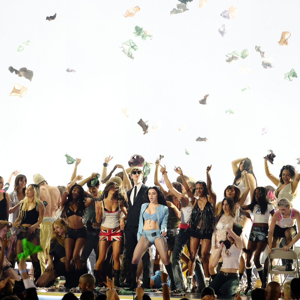 Sängerin Charli XCX bei den Grammys 2025