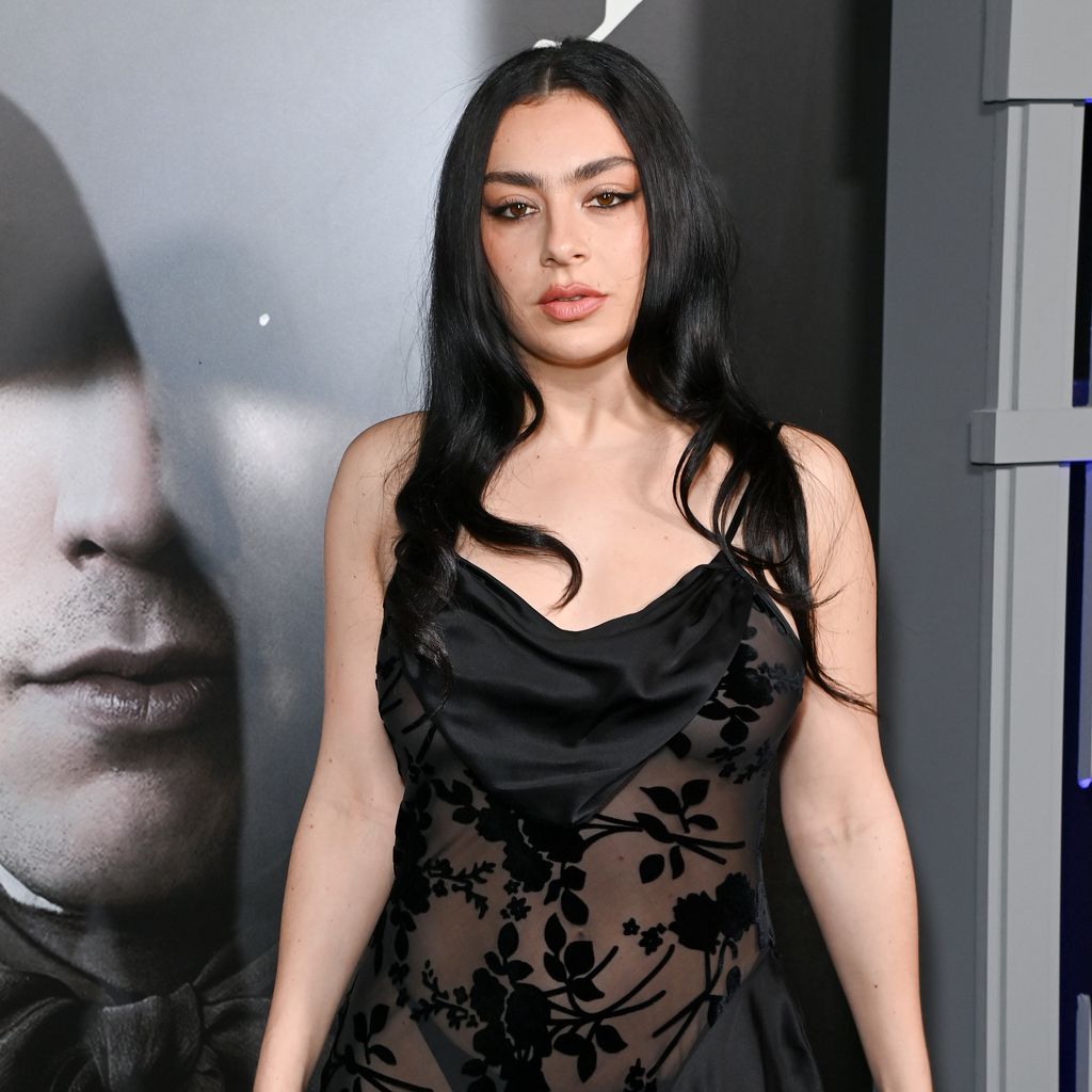Charli XCX, Sängerin