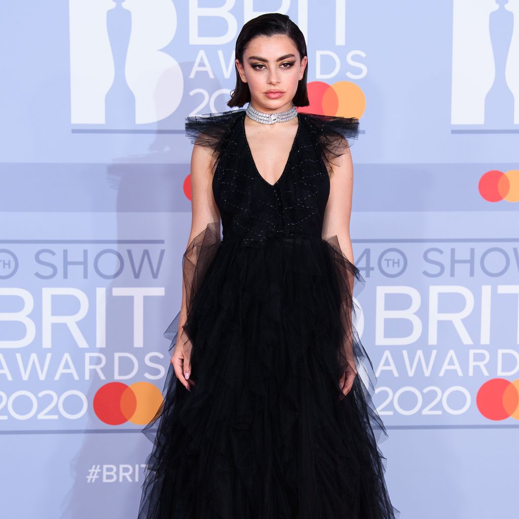 Charli XCX, Sängerin