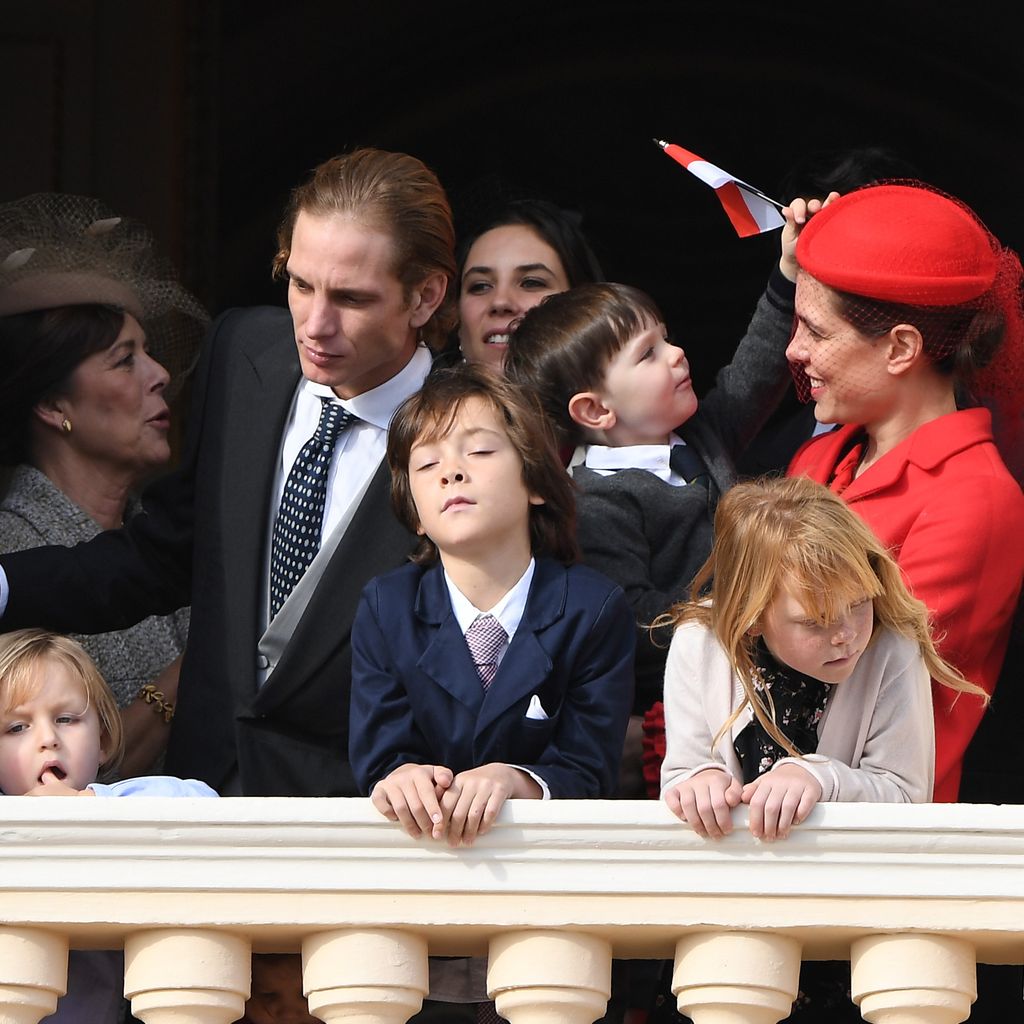 Charlotte Casiraghi mit Sohn Raphaël und anderen Familienmitgliedern in Monaco