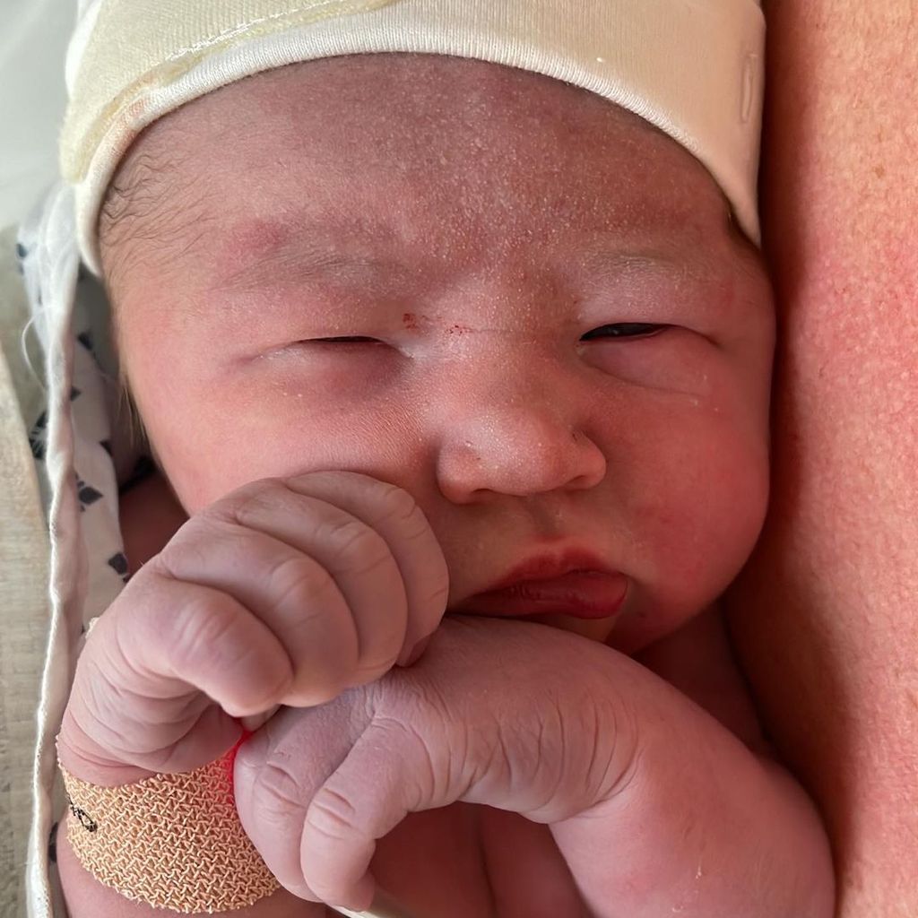Charlotte Crosbys Tochter Alba