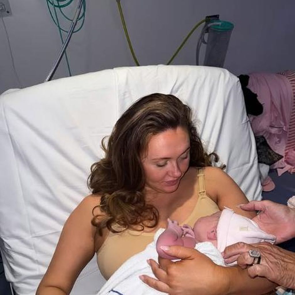 Charlotte Dawson und ihre Tochter im März 2025