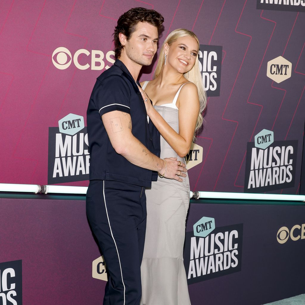 Chase Stokes und Kelsea Ballerini im April 2023
