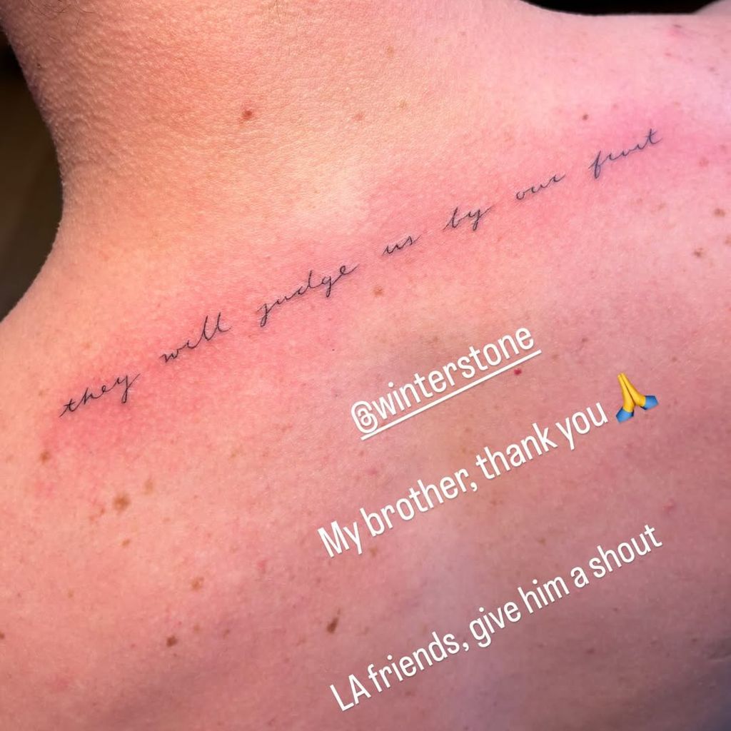 Chase Stokes präsentiert seinen Followern sein neues Tattoo