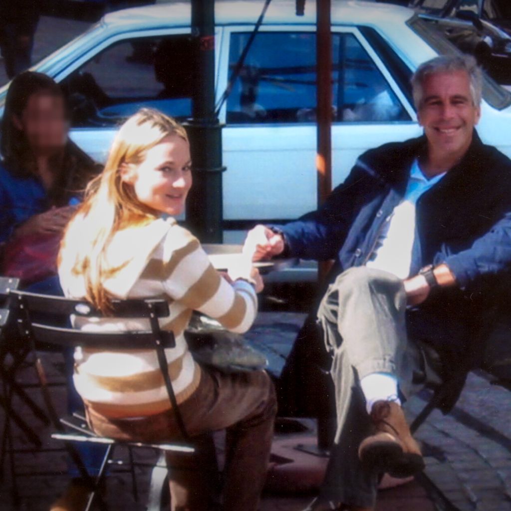 Chauntae Davies und Jeffrey Epstein in der Netflix-Doku "Jeffrey Epstein: Stinkreich"