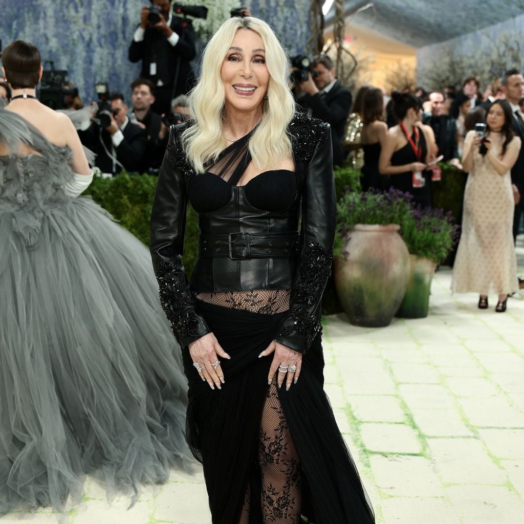 Bei der Met Gala 2026 in New York: Cher feiert "Costume Art" im Metropolitan Museum of Art