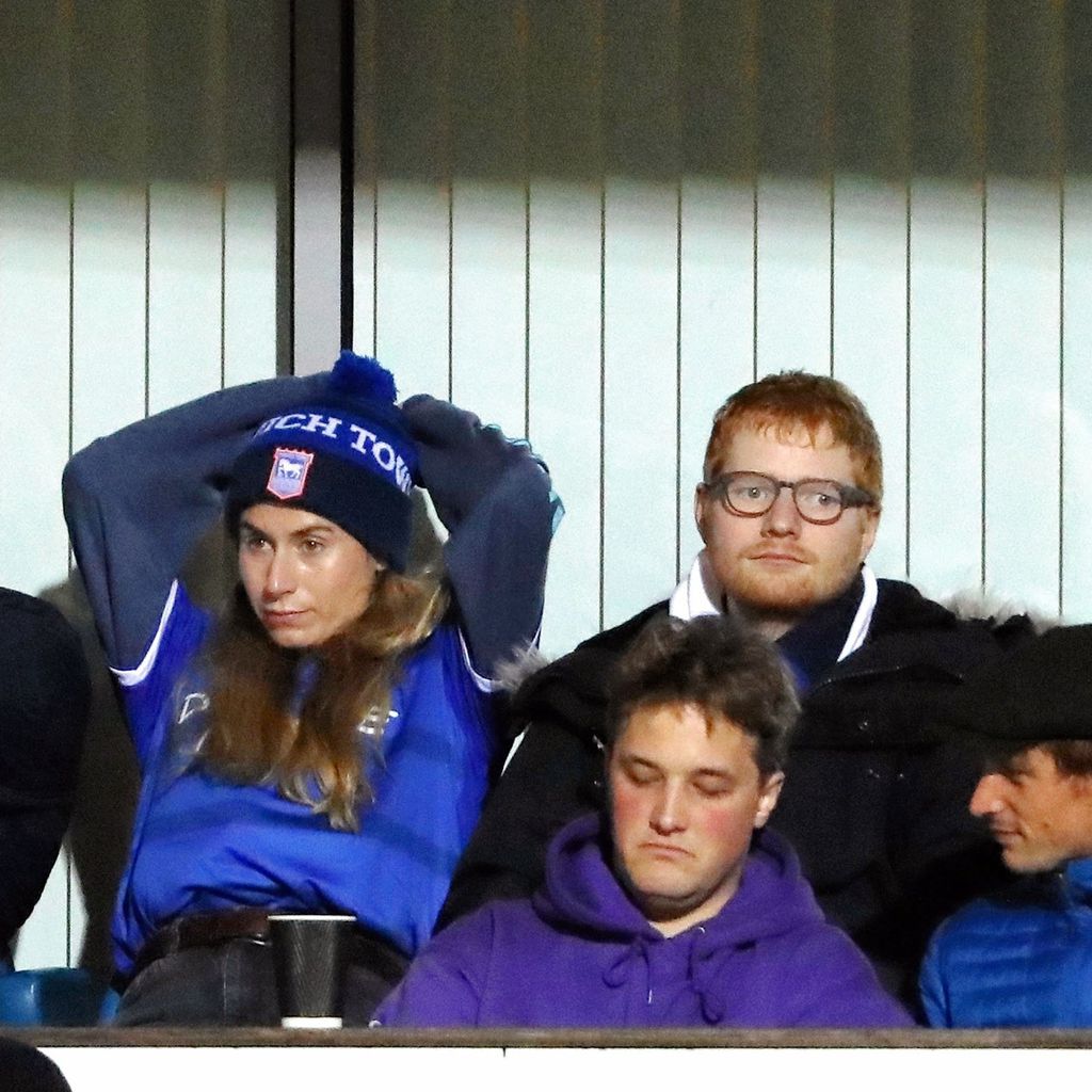 Cherry Seaborn und Ed Sheeran beim Spiel zwischen Ipswich Town und Wycombe Wanderers