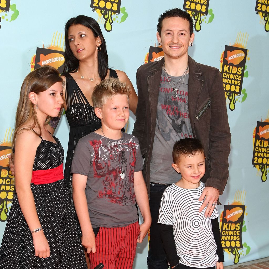 Chester Bennington mit Ehefrau Talinda und den Kindern bei den Kids' Choice Awards 2008
