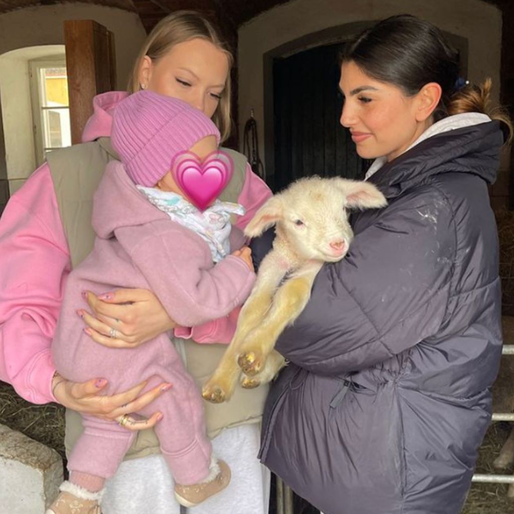 Cheyenne Ochsenknecht und Yeliz Koc mit ihrer Tochter Snow