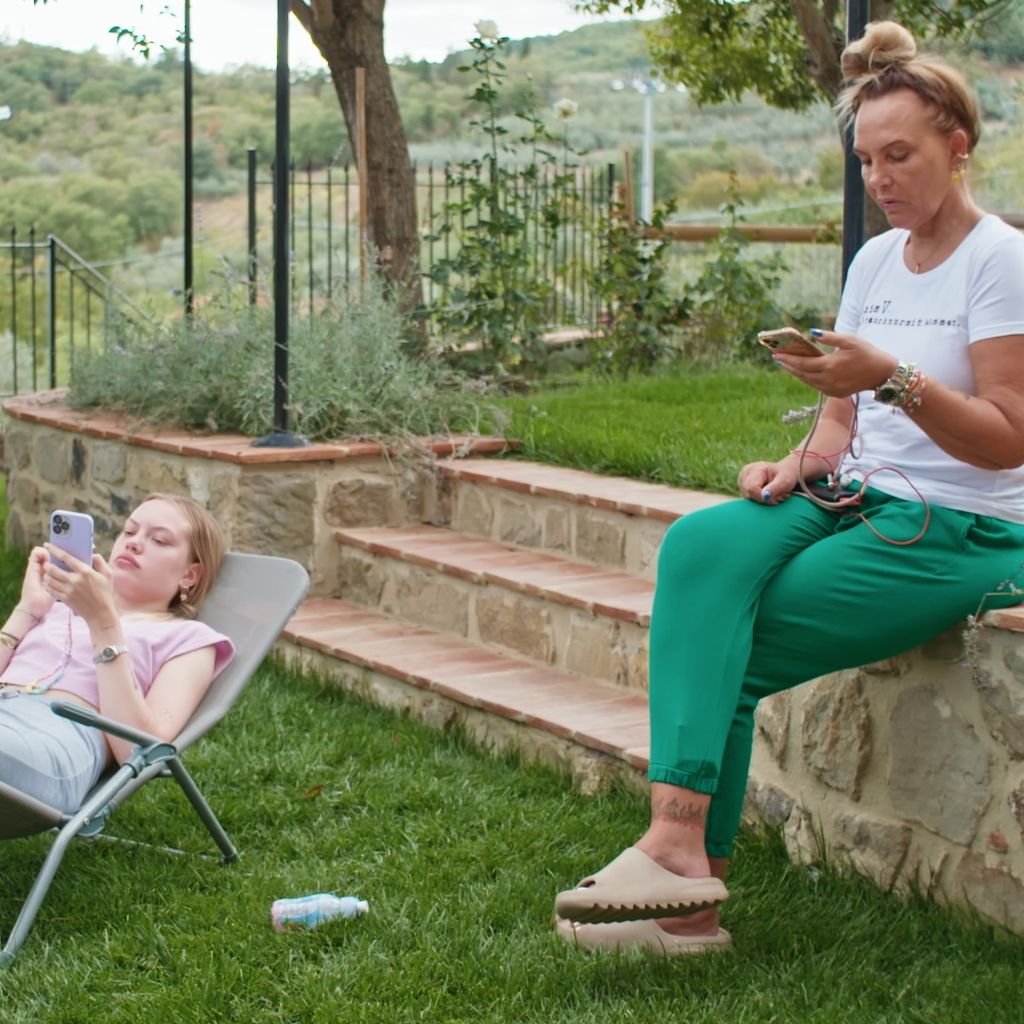 Cheyenne und Natascha Ochsenknecht, Szene aus "Diese Ochsenknechts"