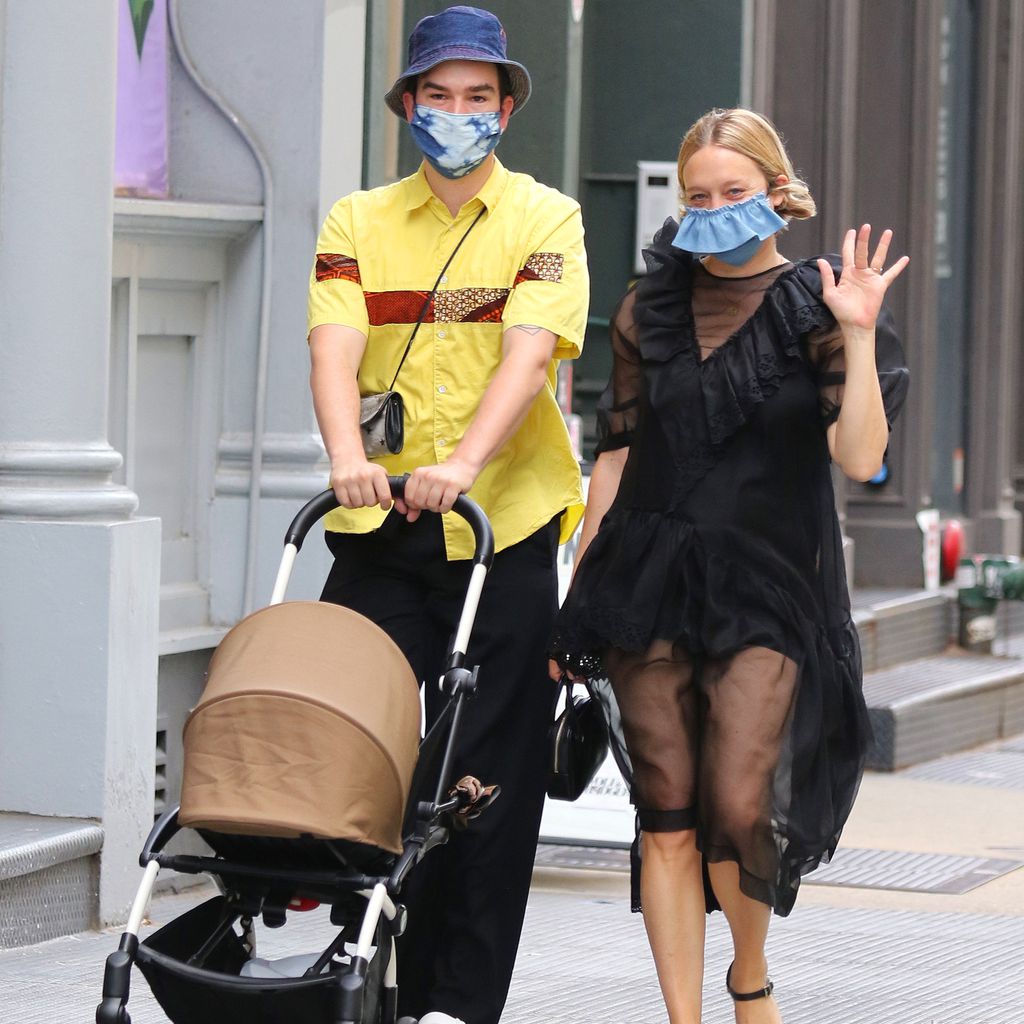Chloë Sevigny und Sinisa Mačković mit ihrem Sohn