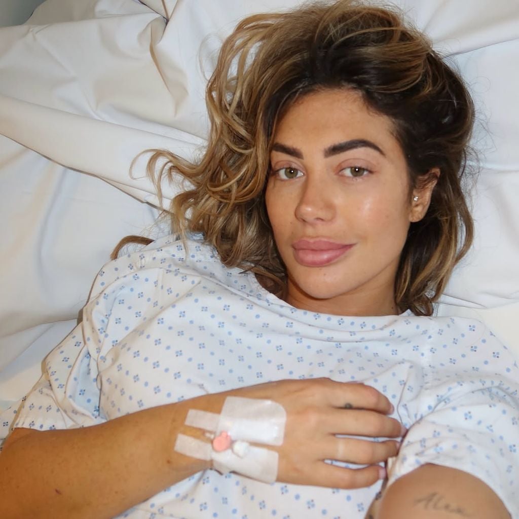 Chloe Ferry im Krankenhausbett